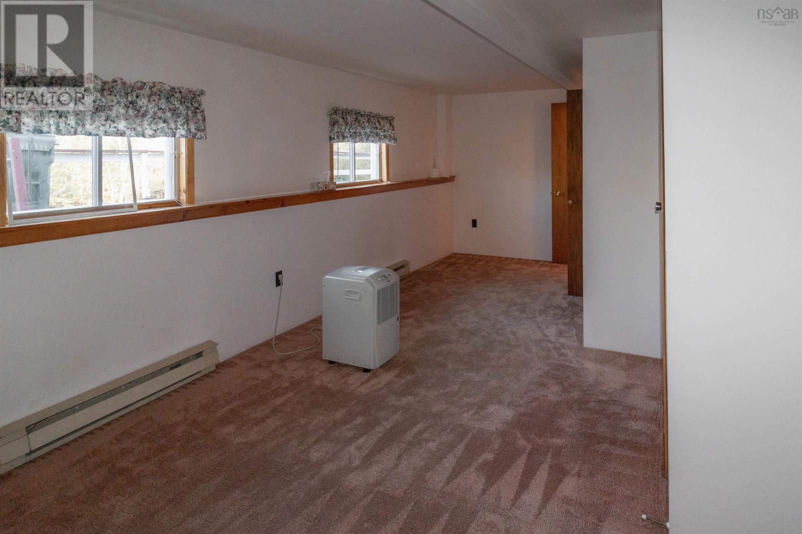 Property 16 of 16 of 209 South Uniacke Road