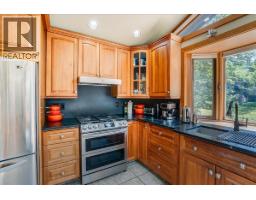 1001 Gilker Street, Nelson, BC V1L5V3 Photo 39