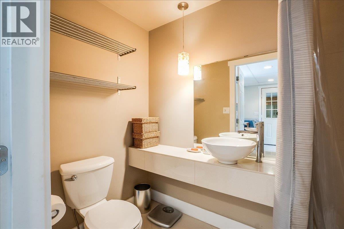 1001 GILKER Street - 32