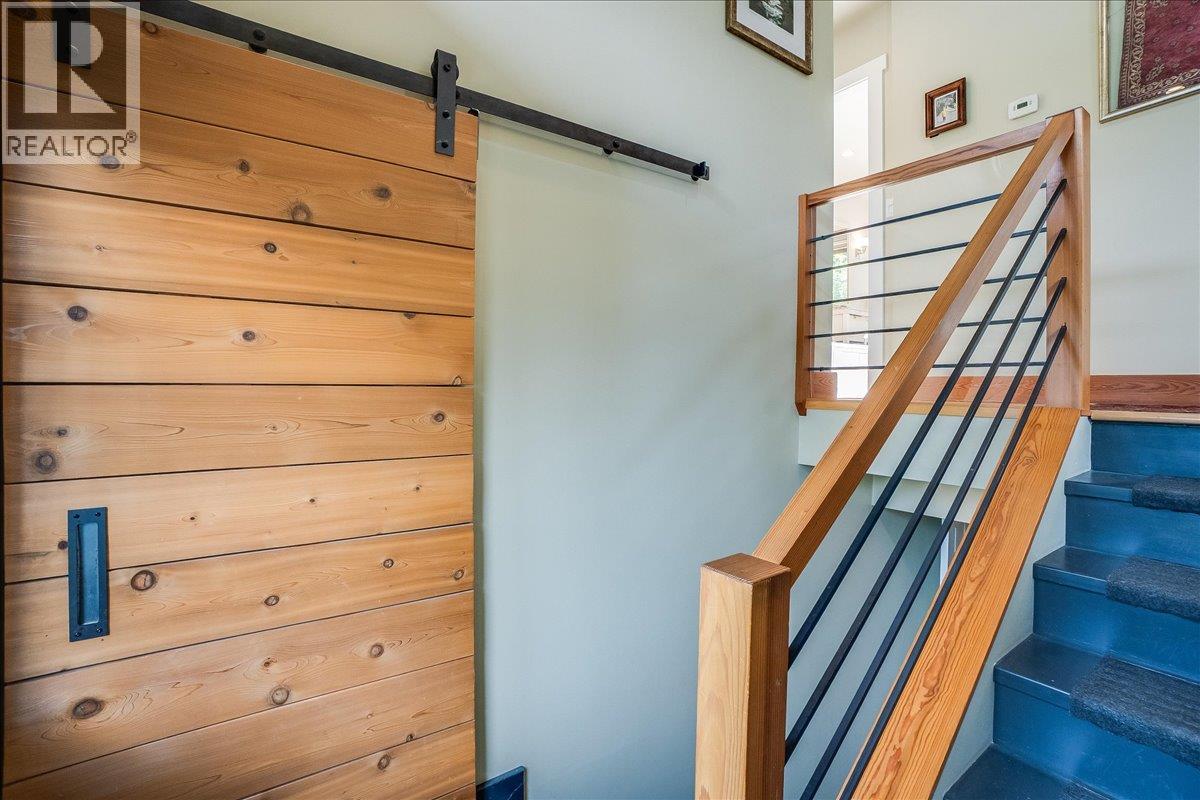 1001 GILKER Street - 27