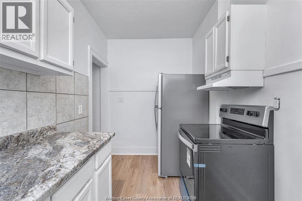1094 Lincoln ROAD - 26