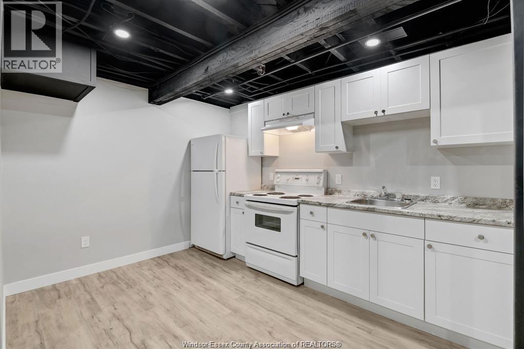 1094 Lincoln ROAD - 41