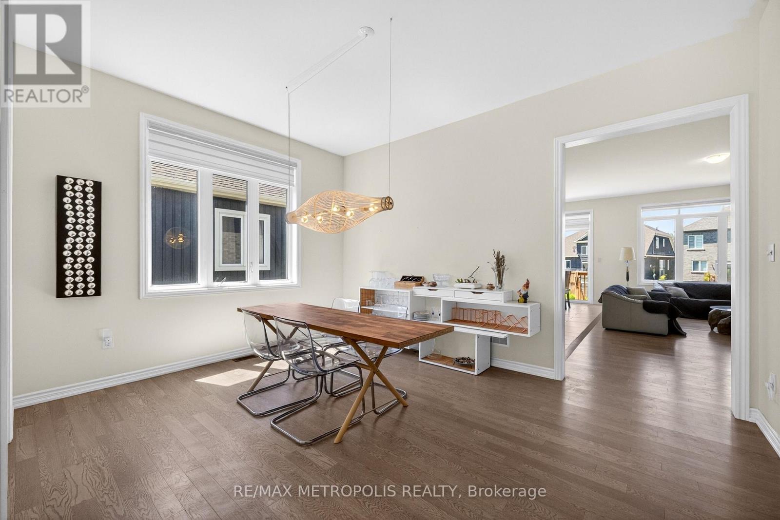 298 RAMBLEWOOD DRIVE - 12