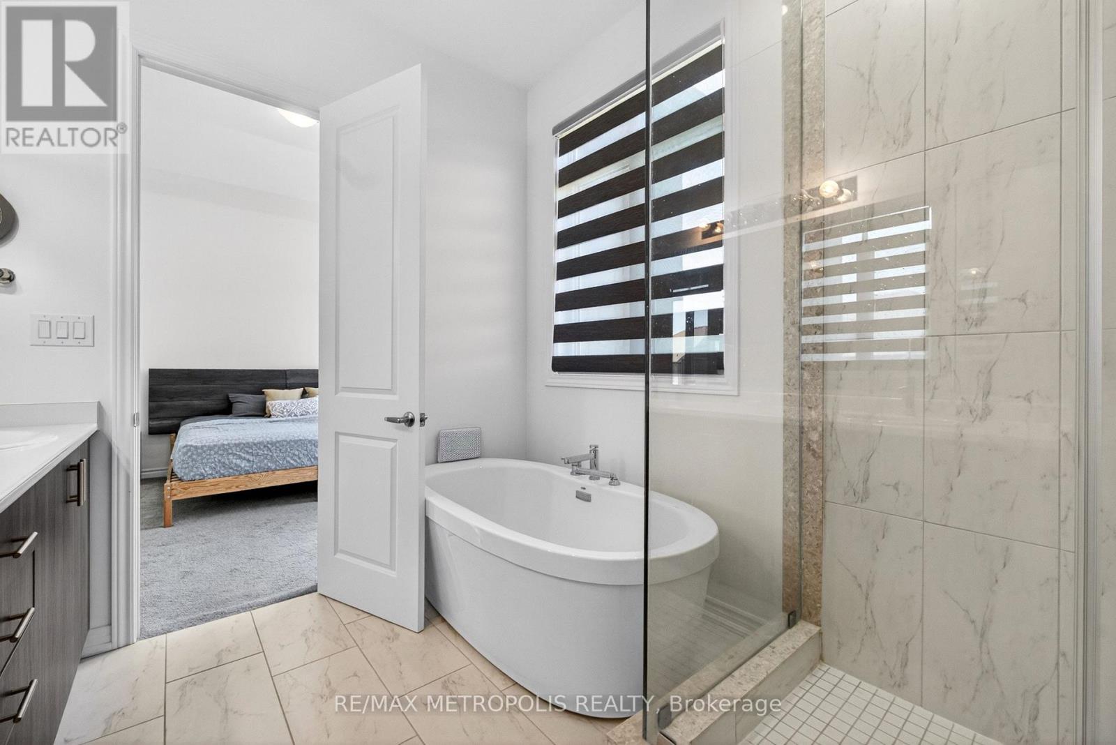 298 RAMBLEWOOD DRIVE - 24