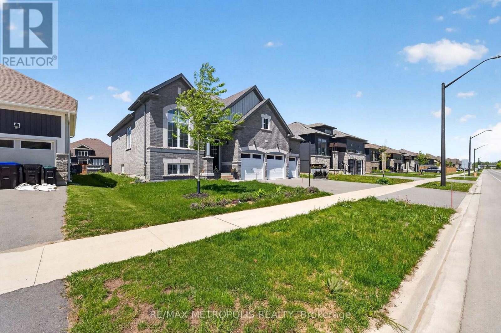 298 RAMBLEWOOD DRIVE - 5