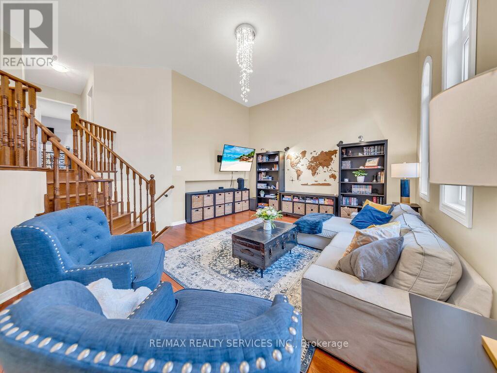 13 MISTYCREEK CRESCENT - 7