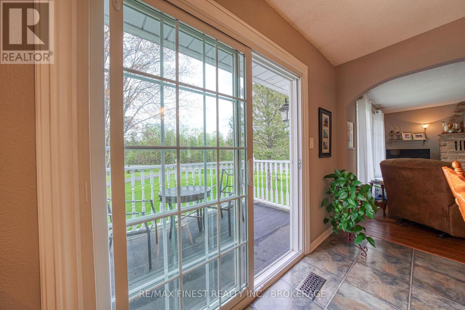 1861 BURBROOK ROAD - 12