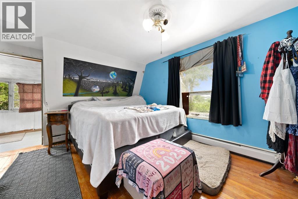 218 Altawana Avenue NE - 15