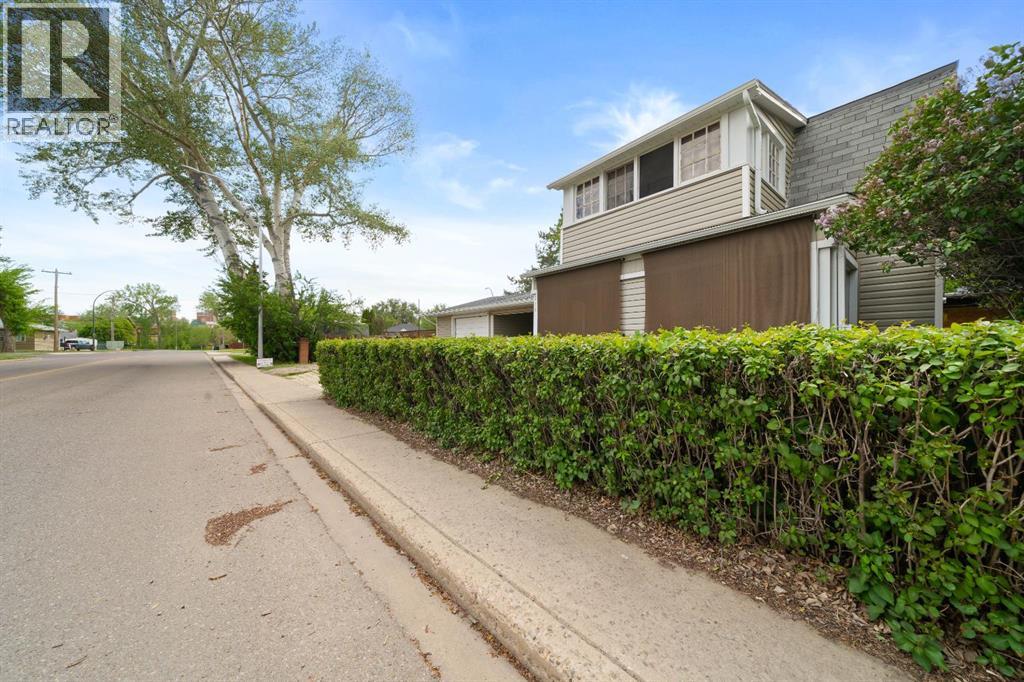 218 Altawana Avenue NE - 3