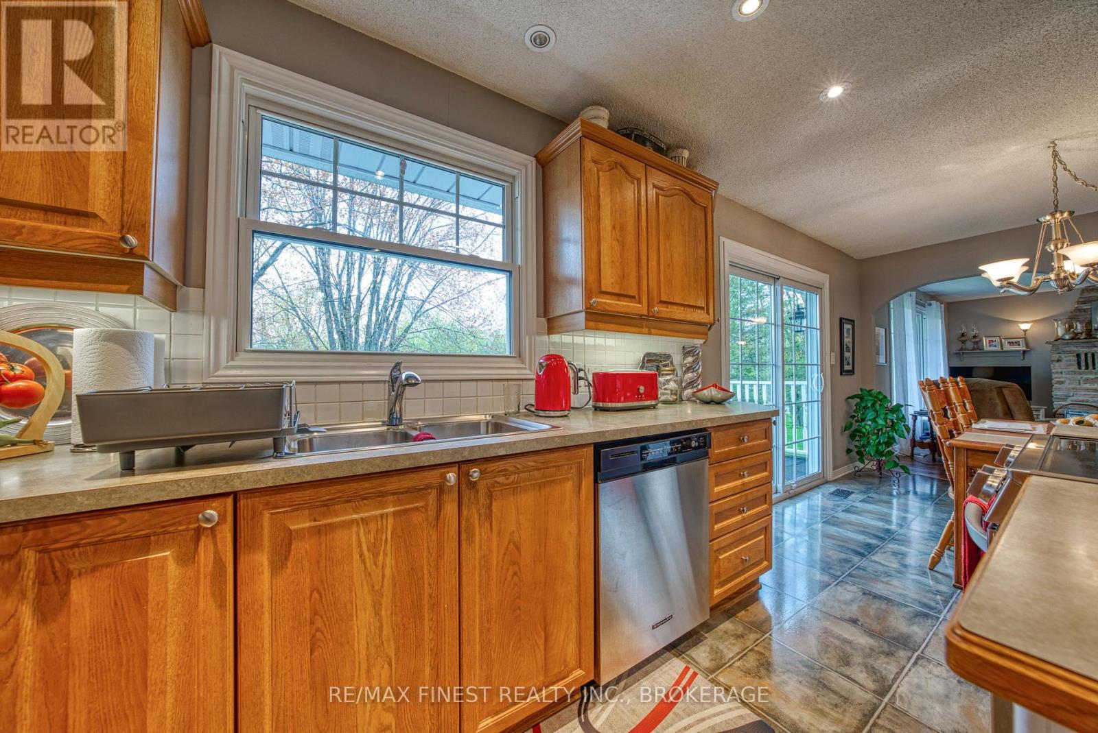1861 BURBROOK ROAD - 9