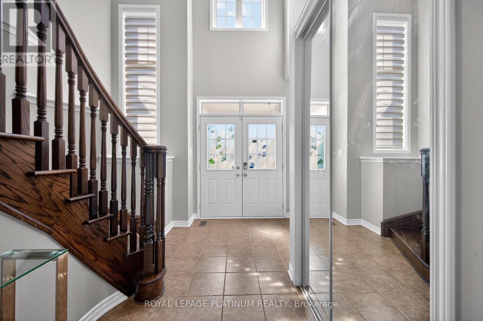 15 AYLESBURY DRIVE - 5