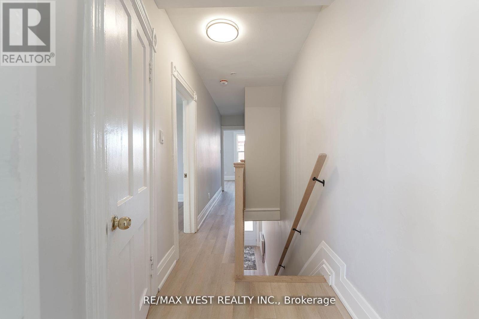 115 EDWIN AVENUE - 22