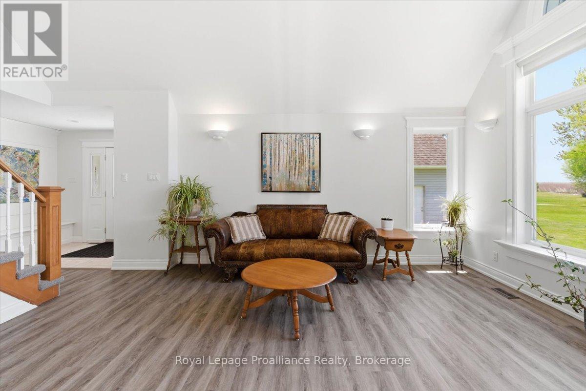 233 PARKVIEW ROAD - 8