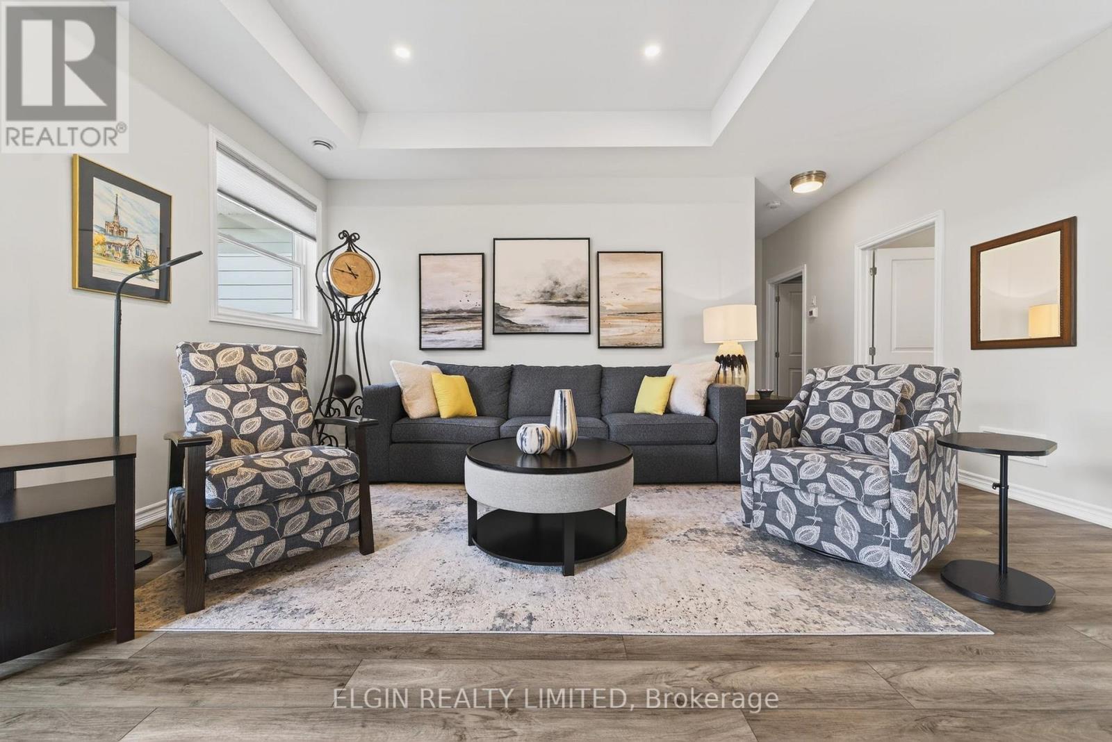 30 REGATTA WAY - 16