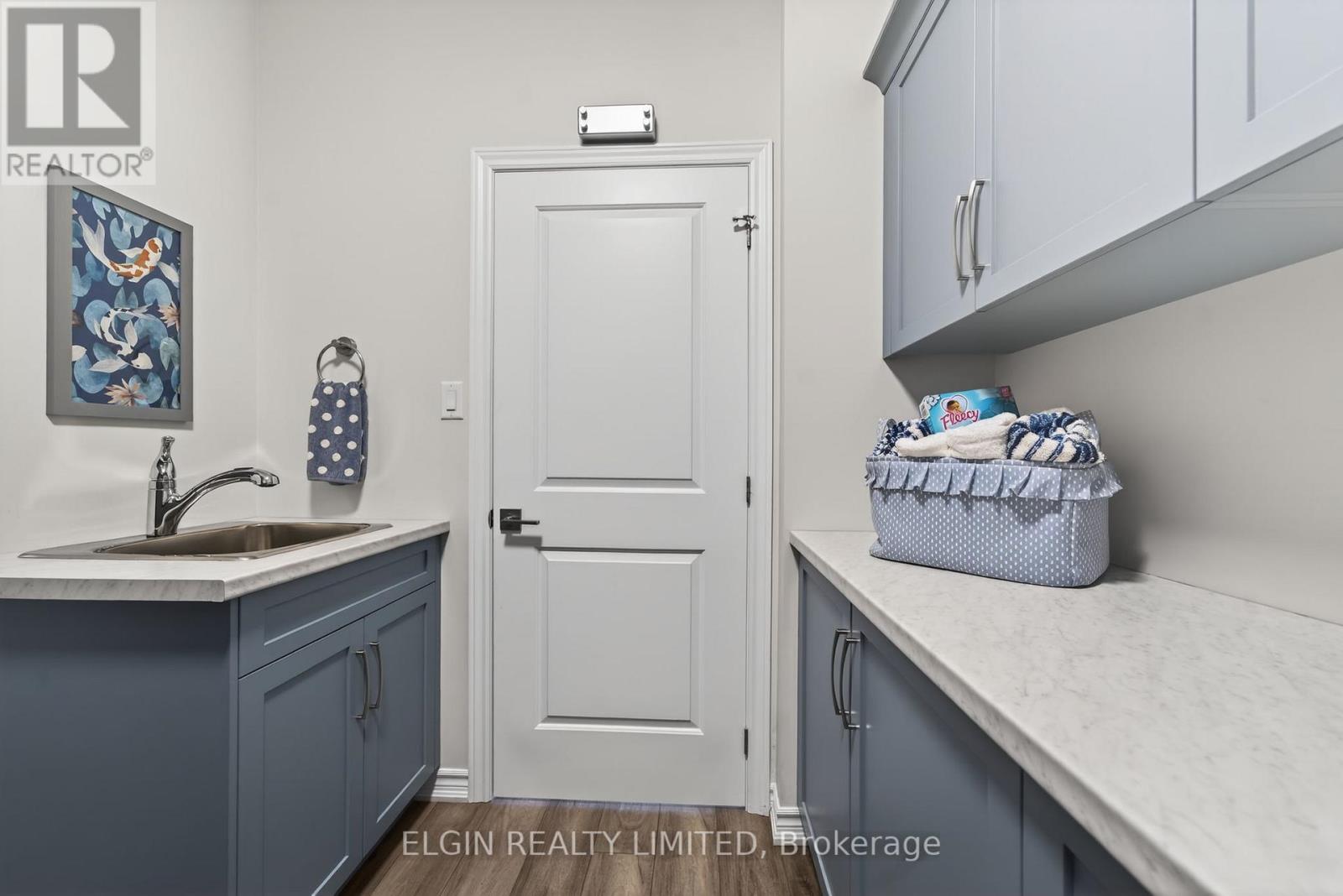 30 REGATTA WAY - 30