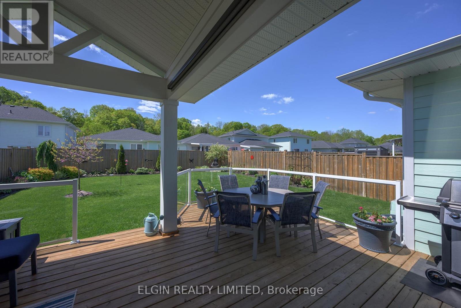 30 REGATTA WAY - 32