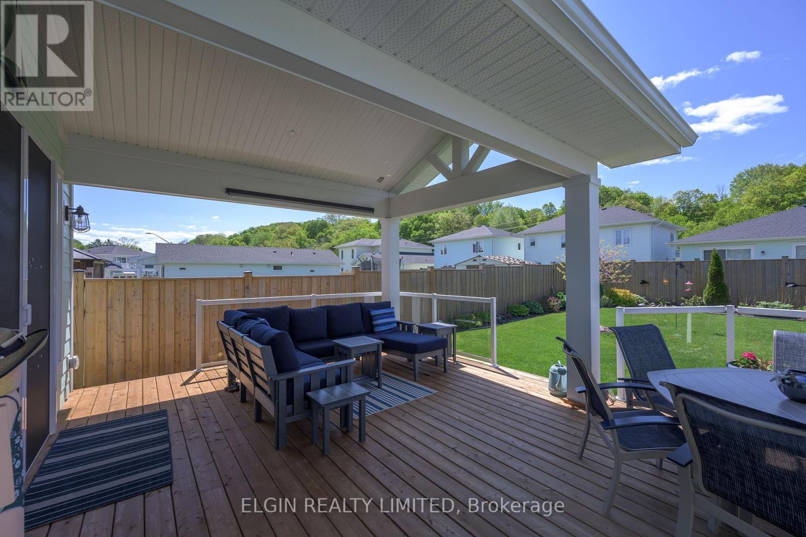 30 REGATTA WAY - 33
