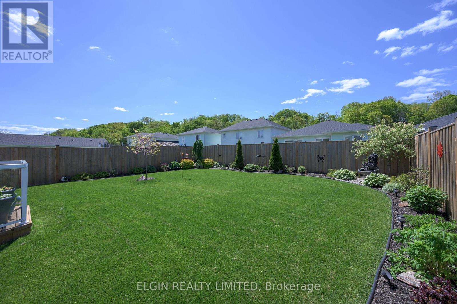 30 REGATTA WAY - 41