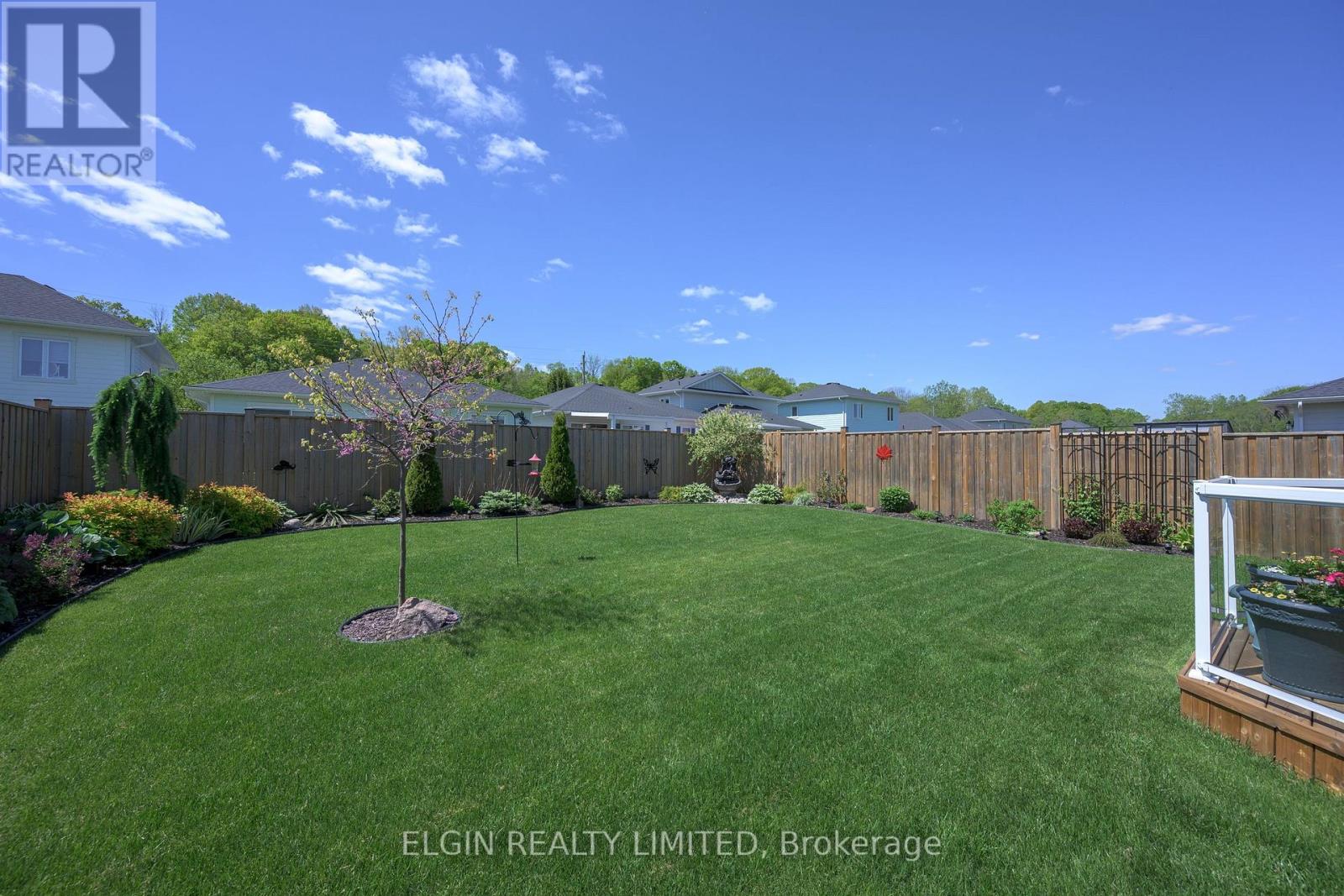 30 REGATTA WAY - 42