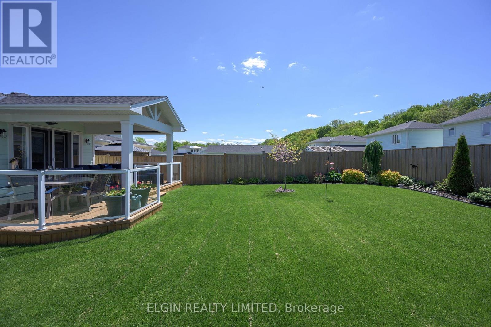 30 REGATTA WAY - 43