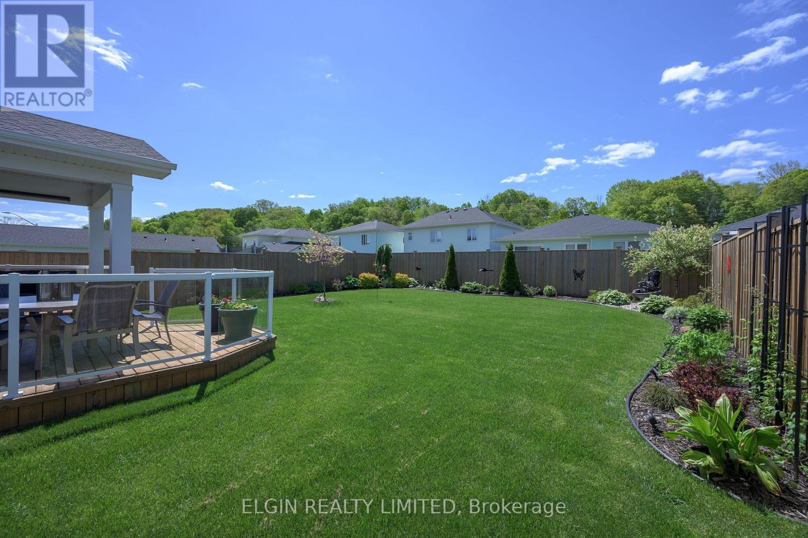 30 REGATTA WAY - 44