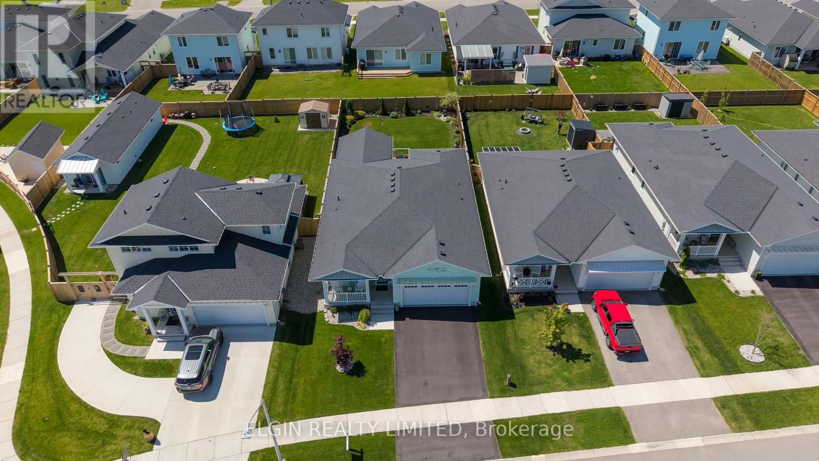 30 REGATTA WAY - 46