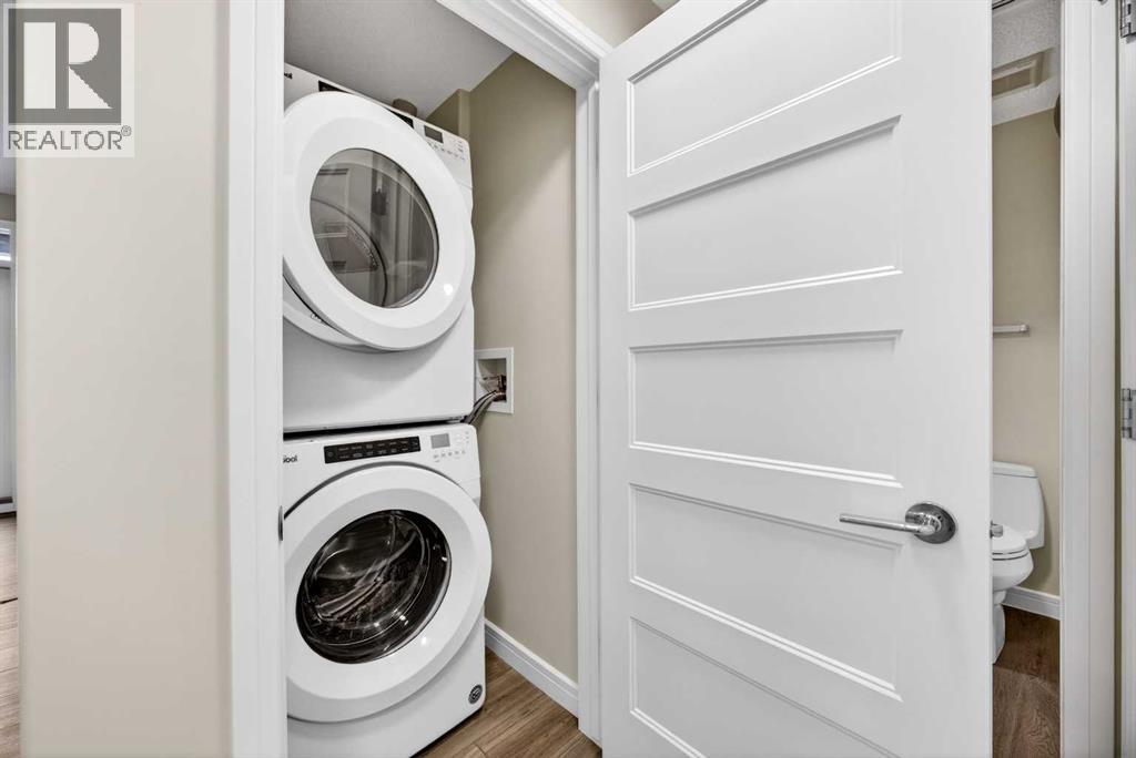 #2105 80 Greenbriar Place NW - 24