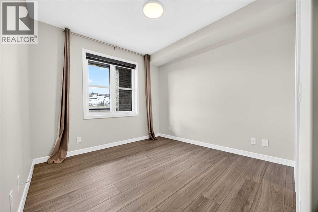 #2105 80 Greenbriar Place NW - 18