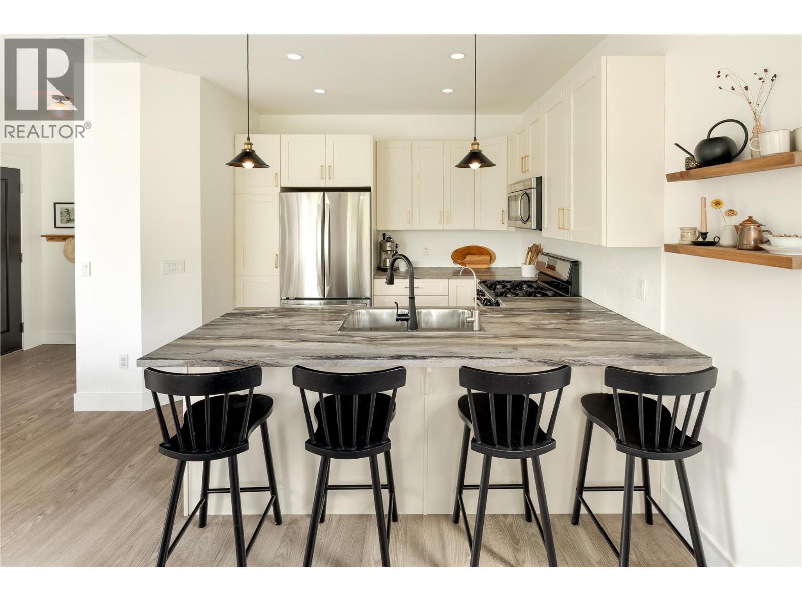 1209 Bergamot Avenue, Kelowna