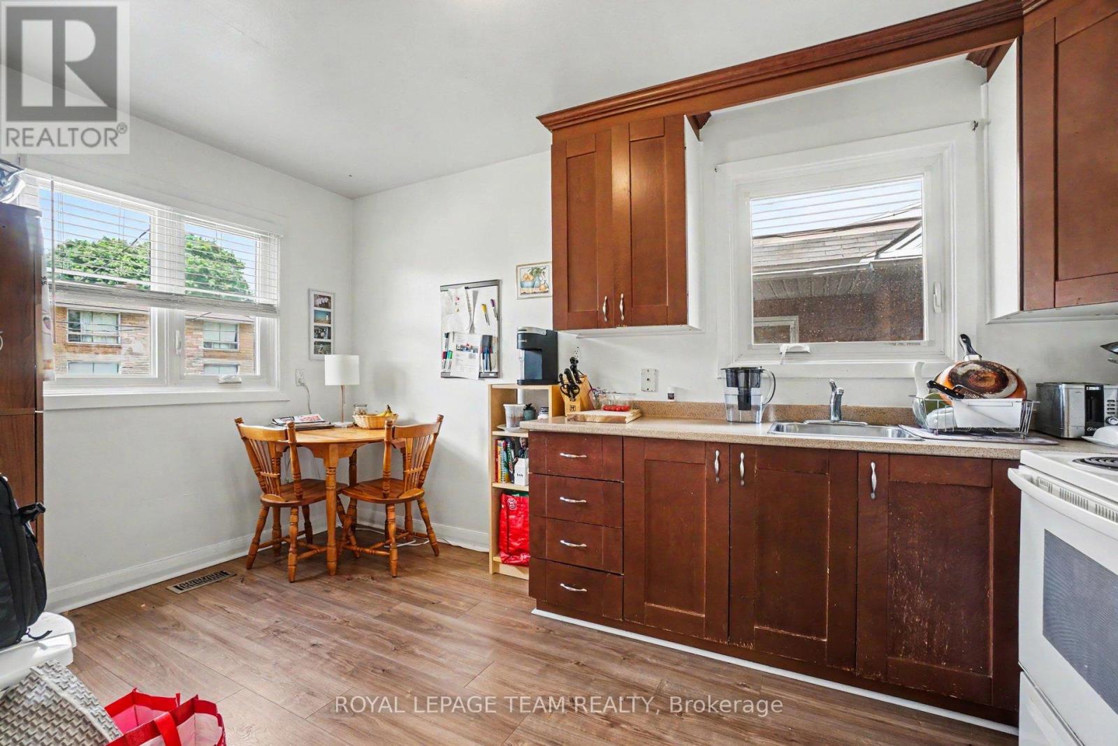 707 EDISON AVENUE - 13