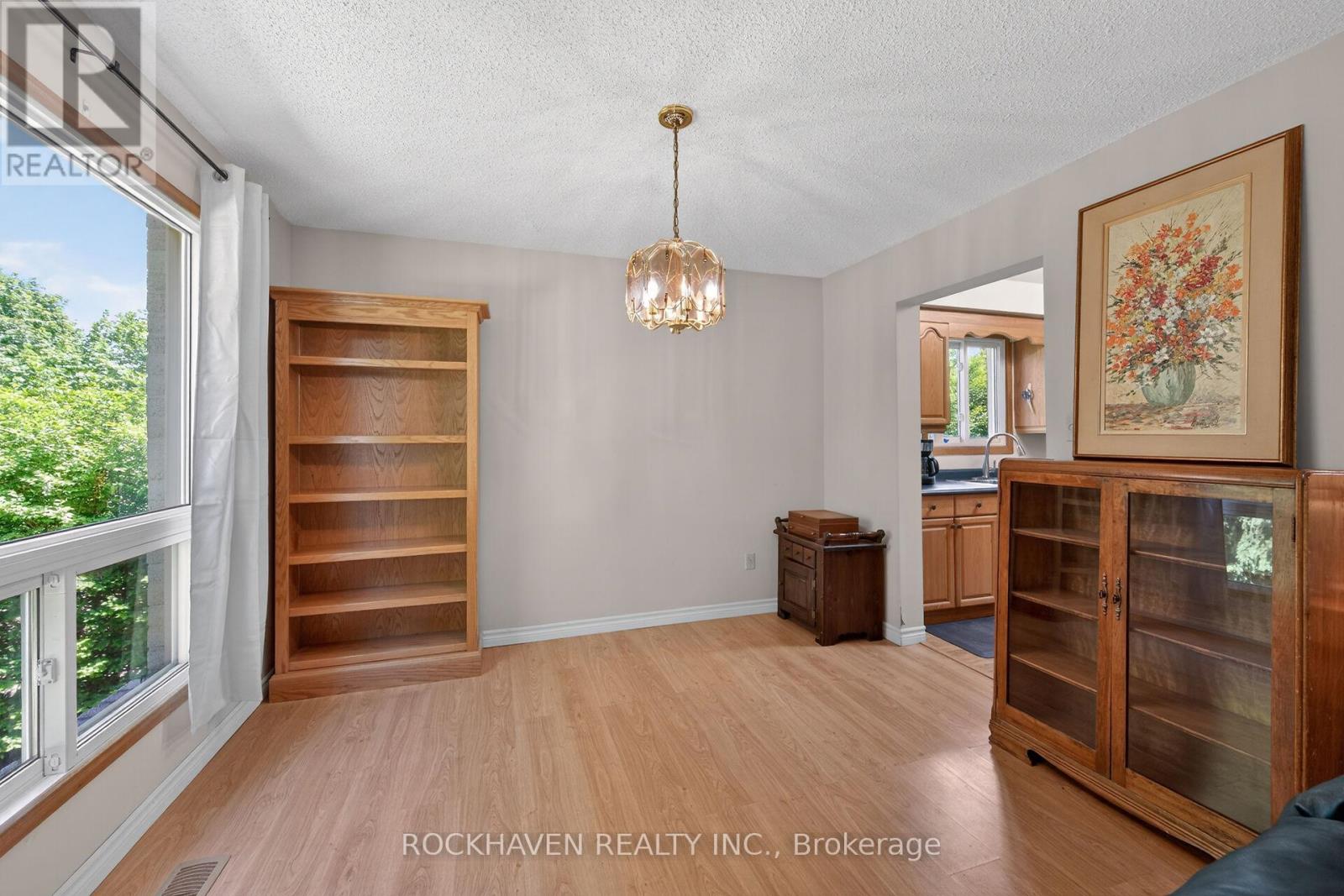 82 BRAEHEID AVENUE - 13