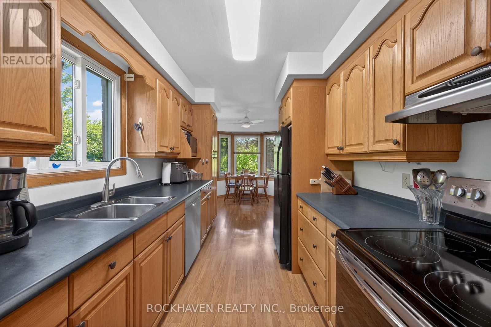 82 BRAEHEID AVENUE - 8