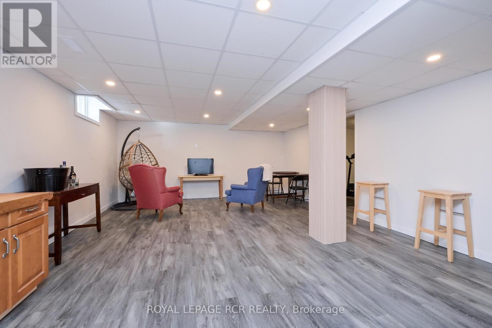 399 RINTOUL CRESCENT - 27