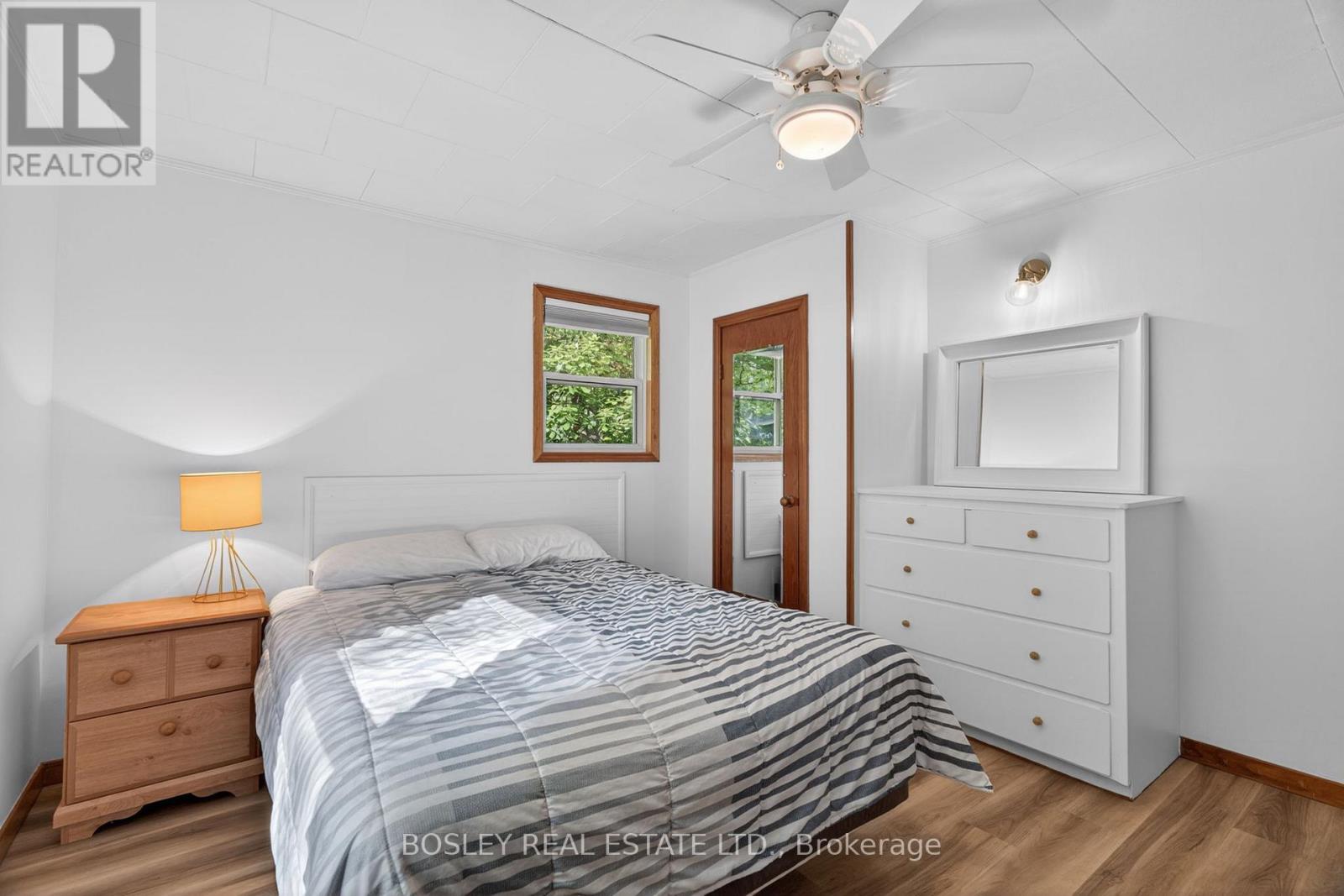 223 ONTARIO STREET S - 30