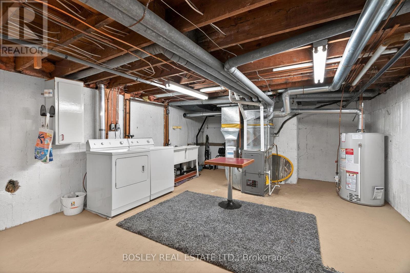 223 ONTARIO STREET S - 33