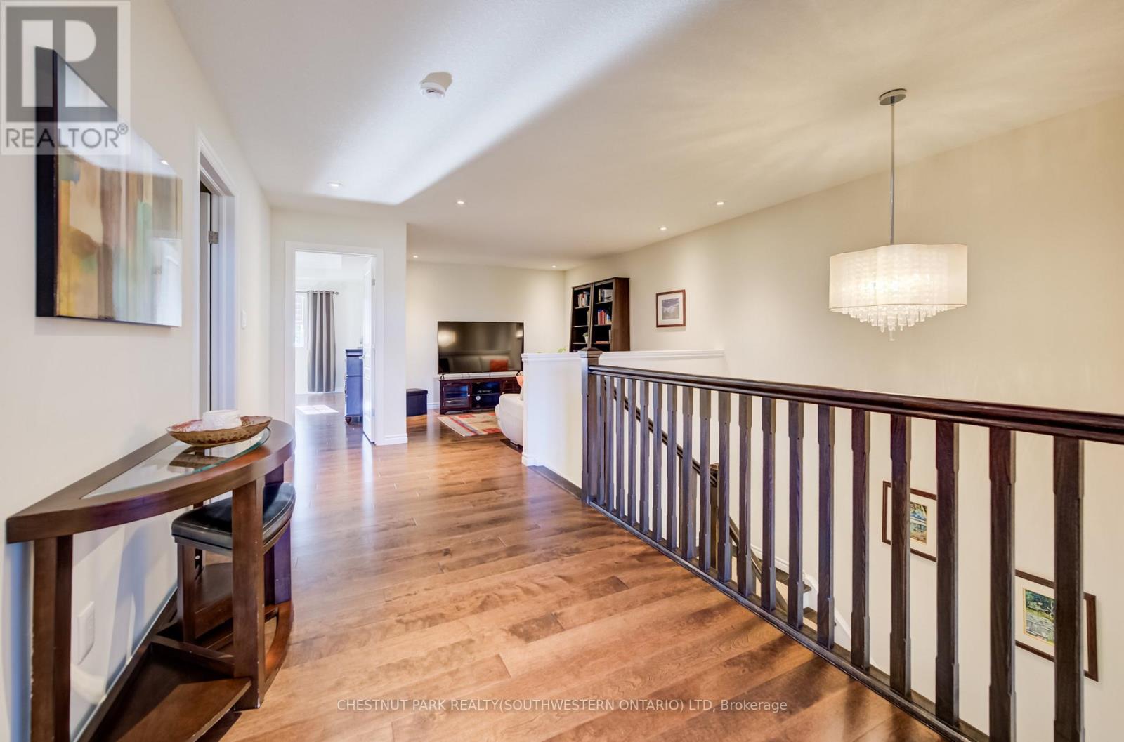 #10 435 WINCHESTER DRIVE - 22