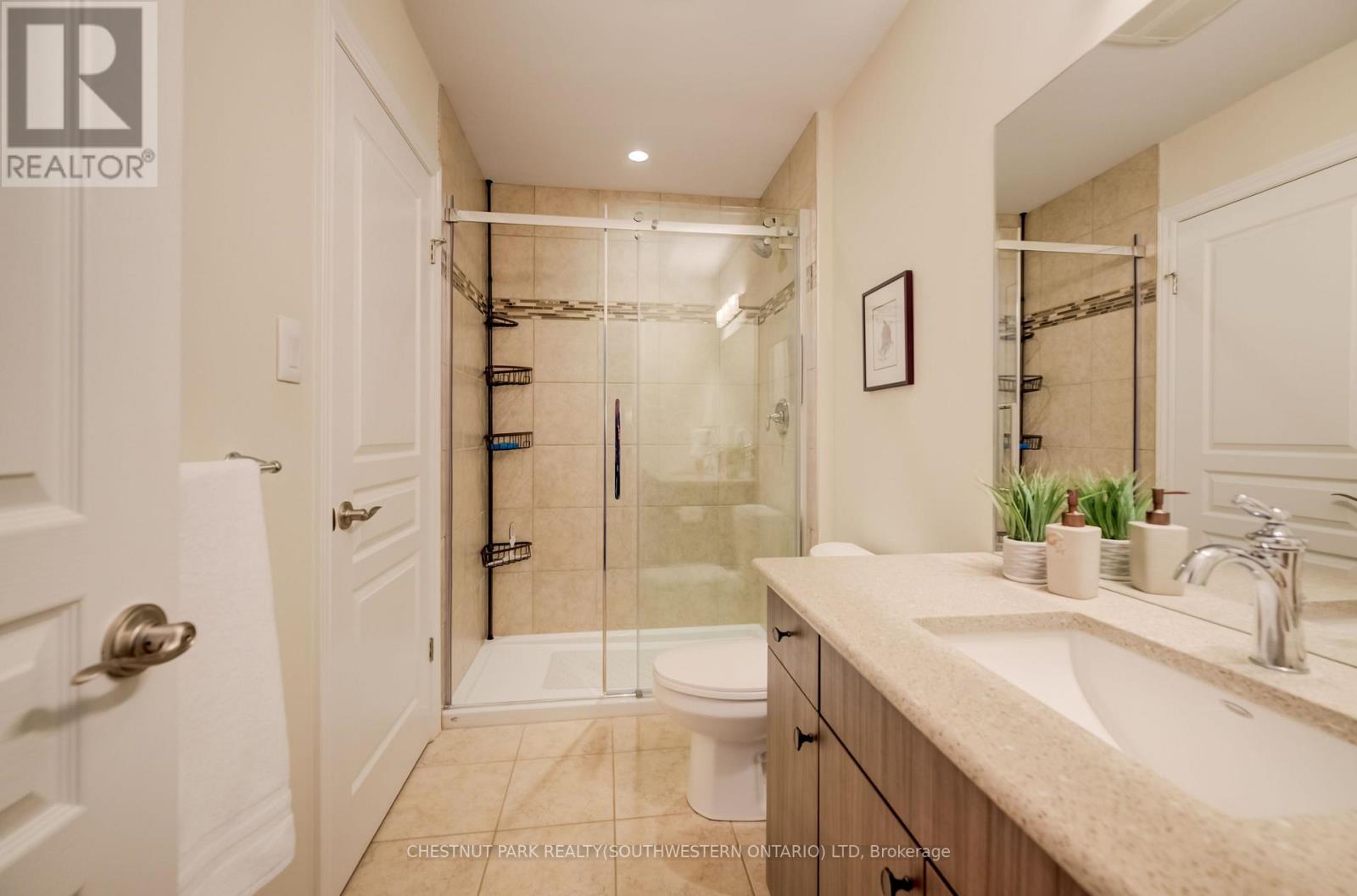 #10 435 WINCHESTER DRIVE - 28