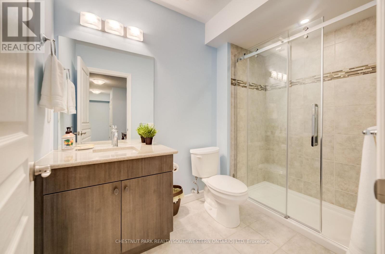 #10 435 WINCHESTER DRIVE - 39