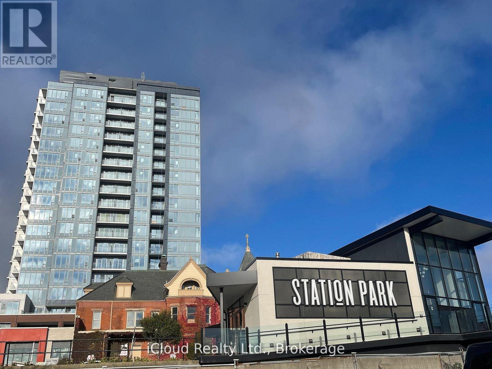 #202 5 WELLINGTON STREET - 1