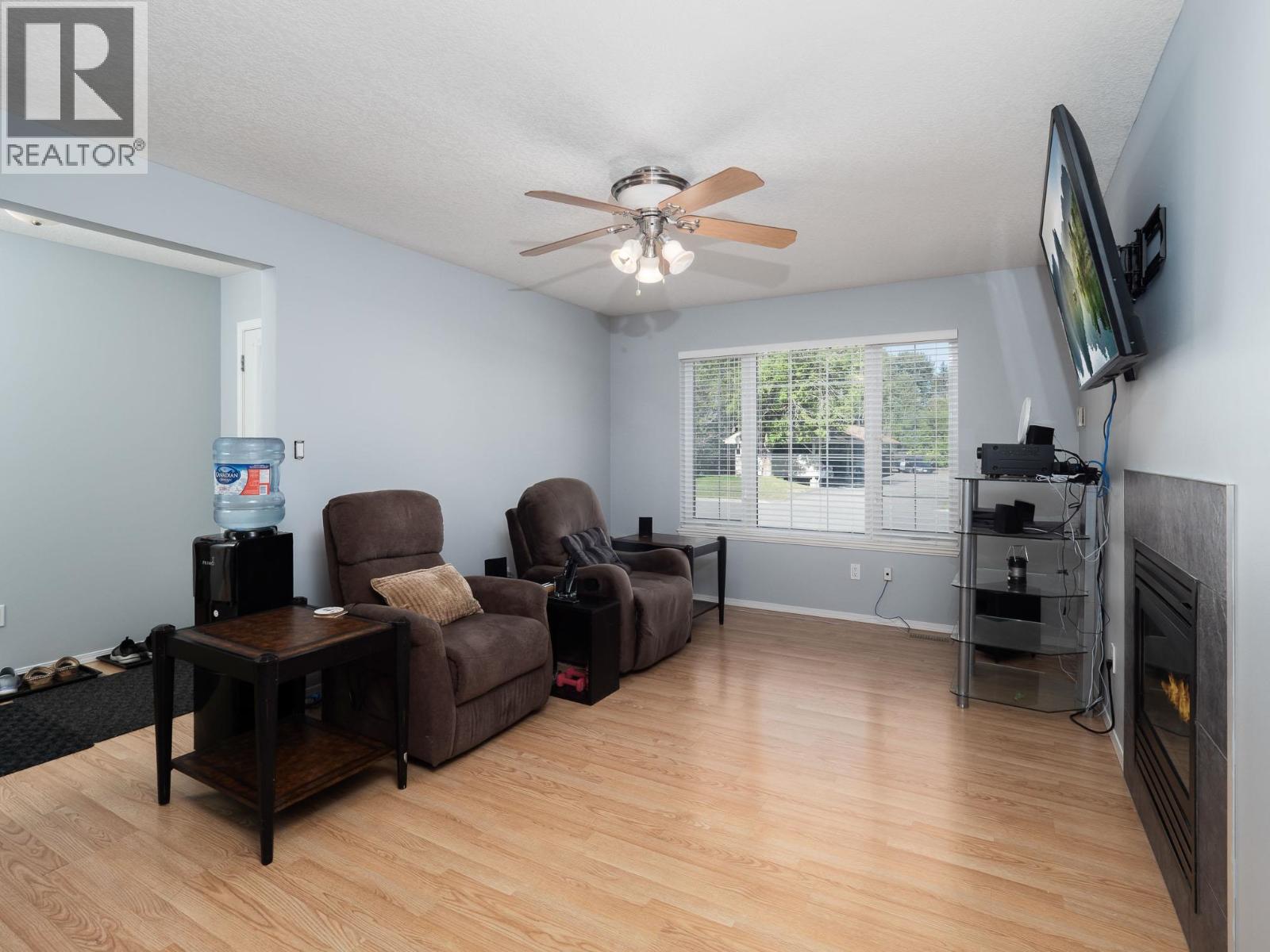 1813 GORSE STREET - 10