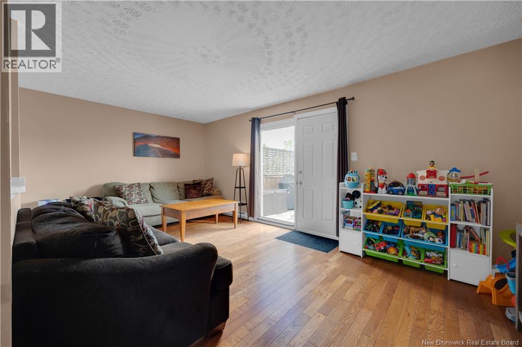 547 Bonita Avenue - 11