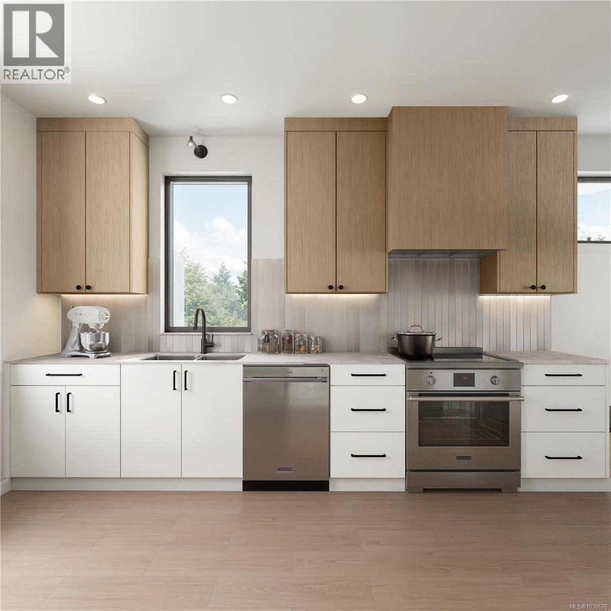 #4 2100 Allenby St - Image 3
