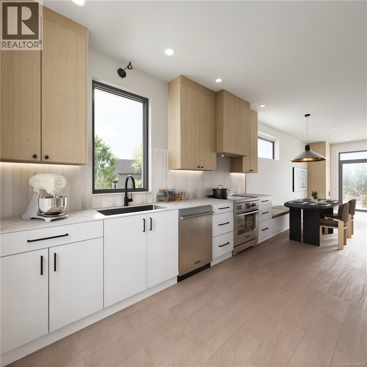 #4 2100 Allenby St - 4