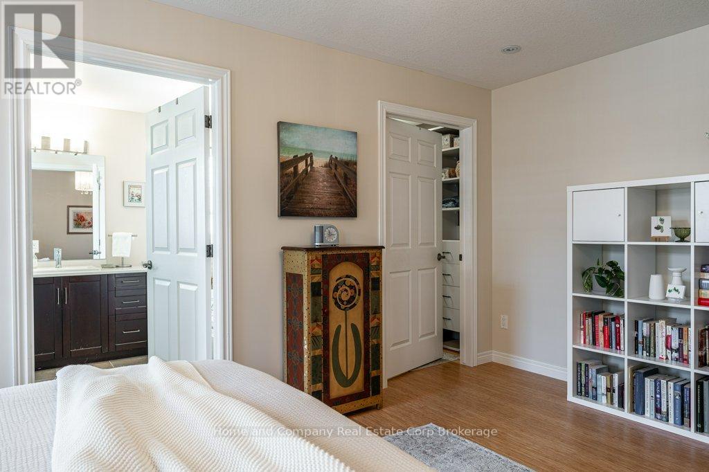 22 FINDLAY PLACE - 18
