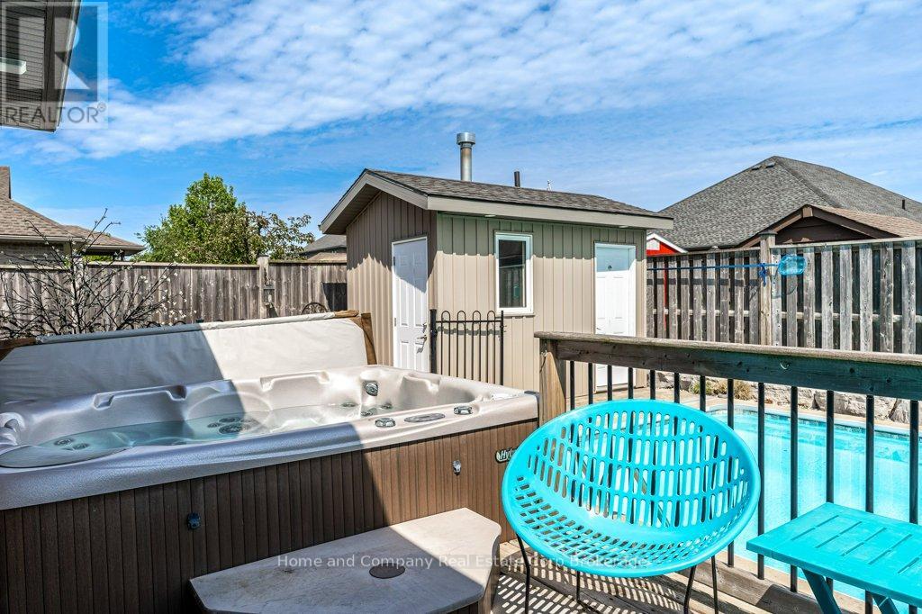 22 FINDLAY PLACE - 34