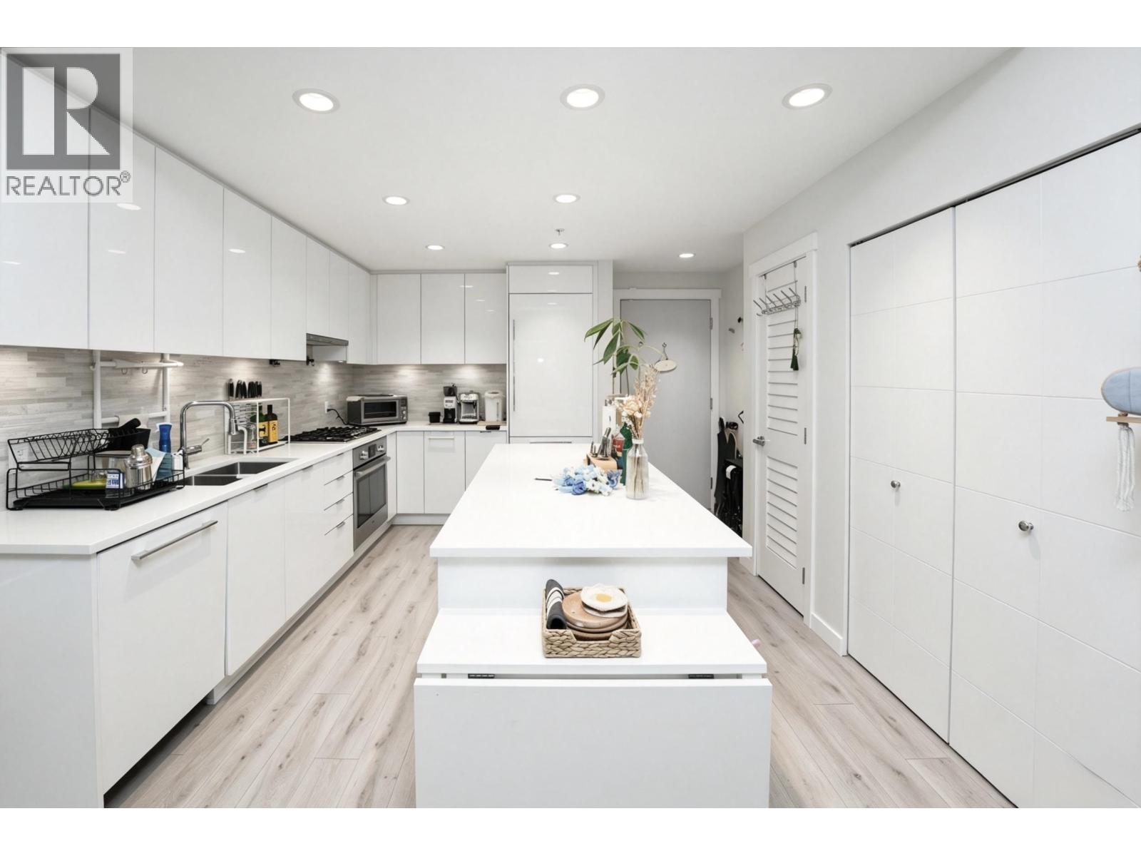 2 Bed, 2 Bath Apartment for Sale in Richmond – 107 9233 ODLIN ROAD, Richmond – MLS# R3127838 - Image 8