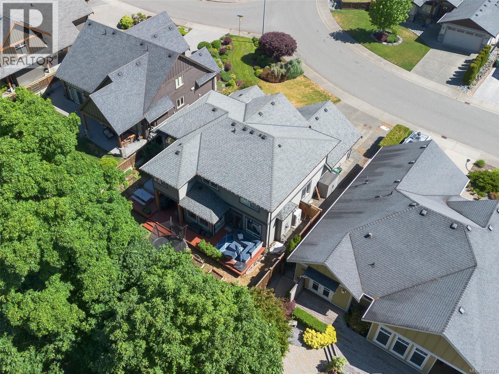 3502 Castle Rock Dr - 6
