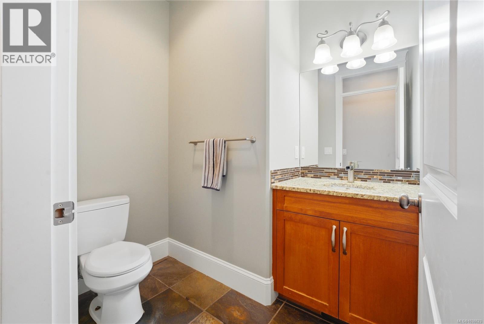 3502 Castle Rock Dr - 21