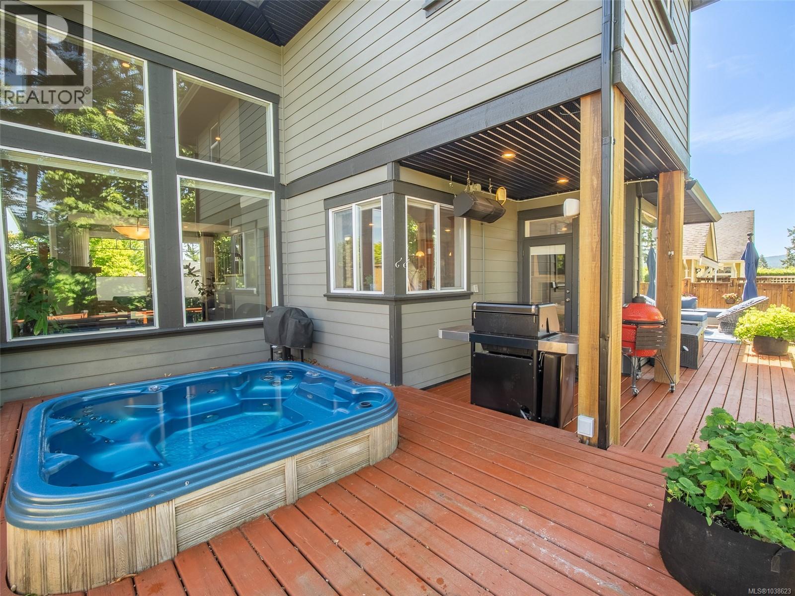 3502 Castle Rock Dr - 33
