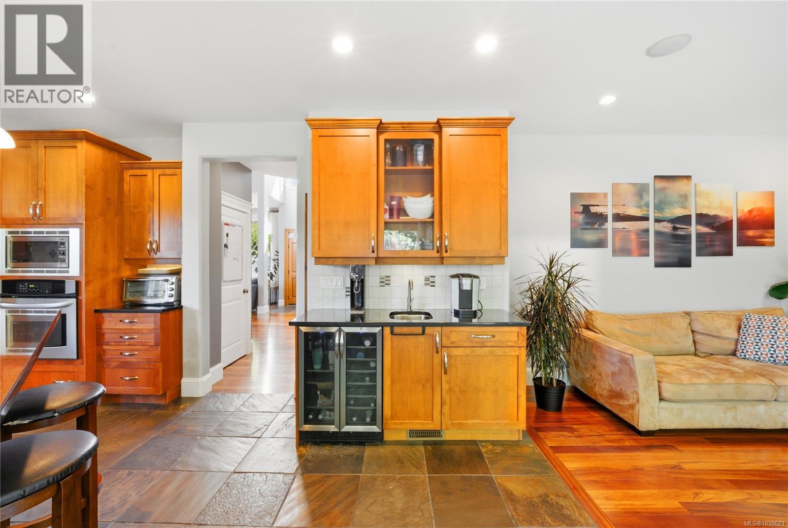 3502 Castle Rock Dr - 13